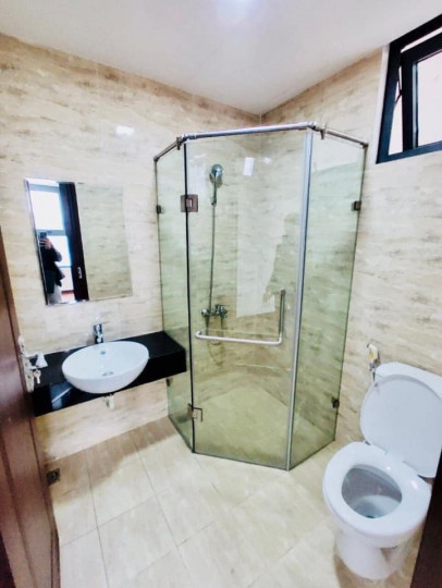 Bán chung cư Mỹ Đình Plaza 2 (cạnh bến xe Mỹ Đình). Nội thất cơ bản, 3PN, 2WC, giao dịch nhanh.