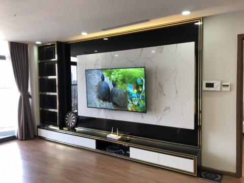 Bán căn hộ 3PN 137m²- Full nội thất giá chỉ 8.5 tỷ - tại Discovery Complex 302 Cầu Giấy