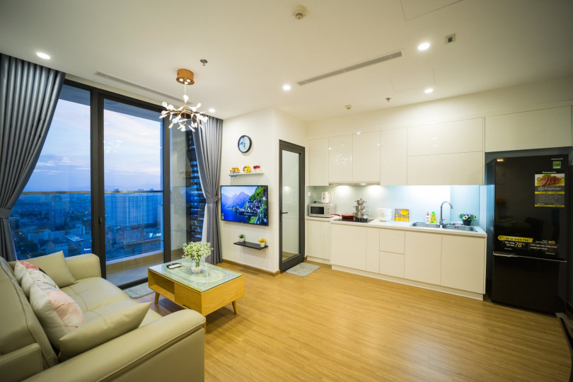 Cho thuê căn 2PN full nội thất giá 20tr tại Vinhome Sky Lake - Phạm Hùng. LH: 0869555685