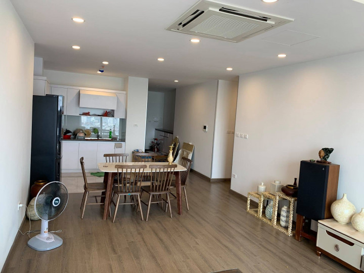 Cho thuê căn 2PN full nội thất xịn giá 13.5tr tại Sun Square Lê Đức Thọ - Mỹ Đình