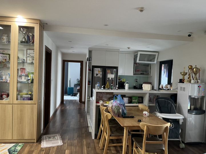 Bán nhanh căn hộ Goldmark City, 3 phòng ngủ, 2 vệ sinh, 104m2 Full nội thất, giá 5.5 tỷ có gia lộc. Lh 0869555685