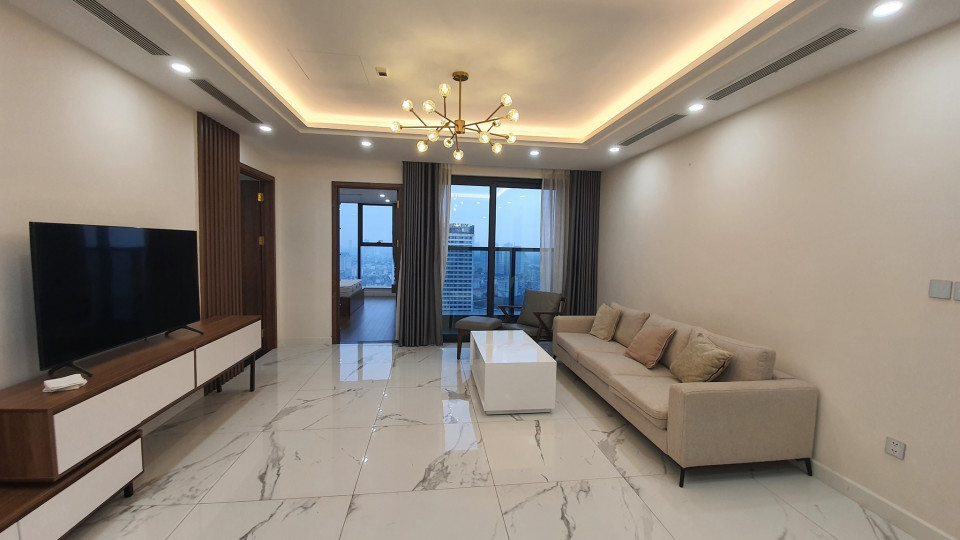 Tôi cần bán căn B02 116m2 tại Sunshine Center full nội thất chỉ việc về ở, giá 5 tỷ LH: 0523559679